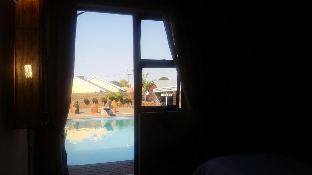 African Phoenix Guest Lodge Johannesburg Kültér fotó