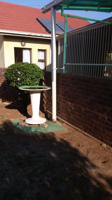 African Phoenix Guest Lodge Johannesburg Kültér fotó