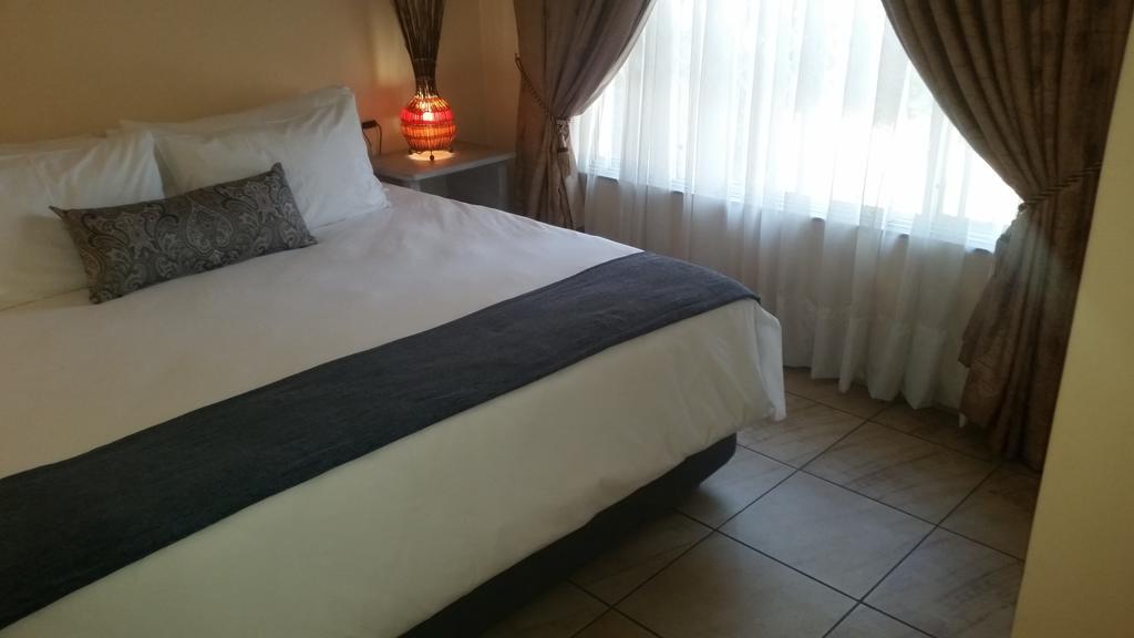 African Phoenix Guest Lodge Johannesburg Kültér fotó