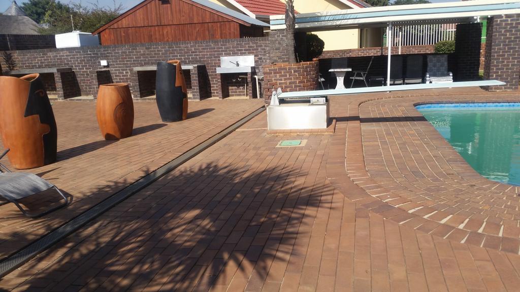 African Phoenix Guest Lodge Johannesburg Kültér fotó